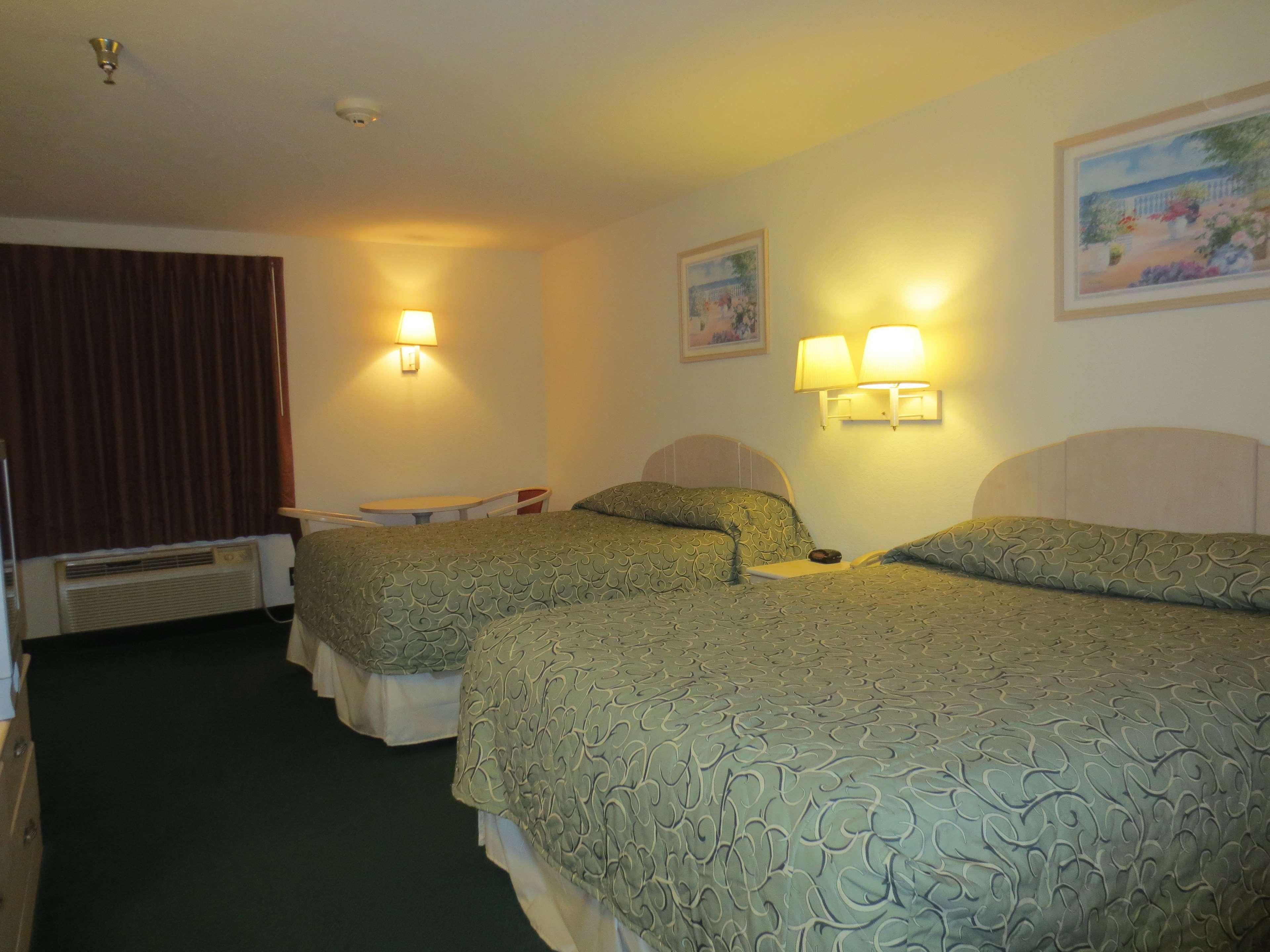 Pinckneyville Inn And Suites Exteriör bild