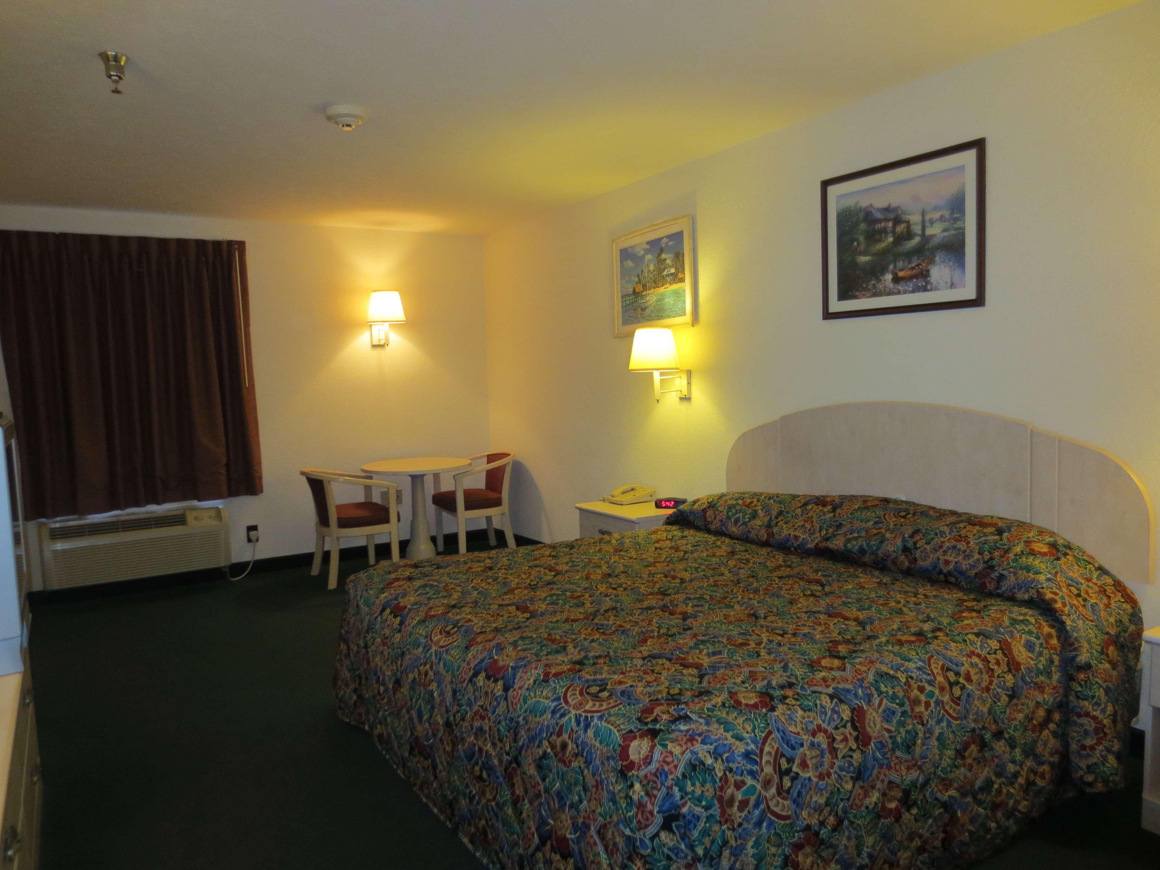 Pinckneyville Inn And Suites Exteriör bild