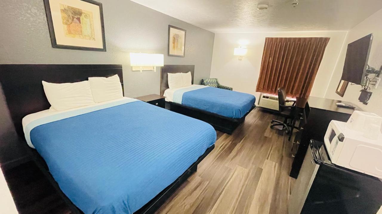 Pinckneyville Inn And Suites Exteriör bild