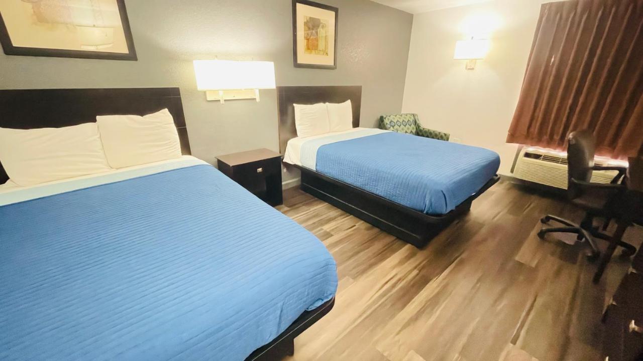 Pinckneyville Inn And Suites Exteriör bild