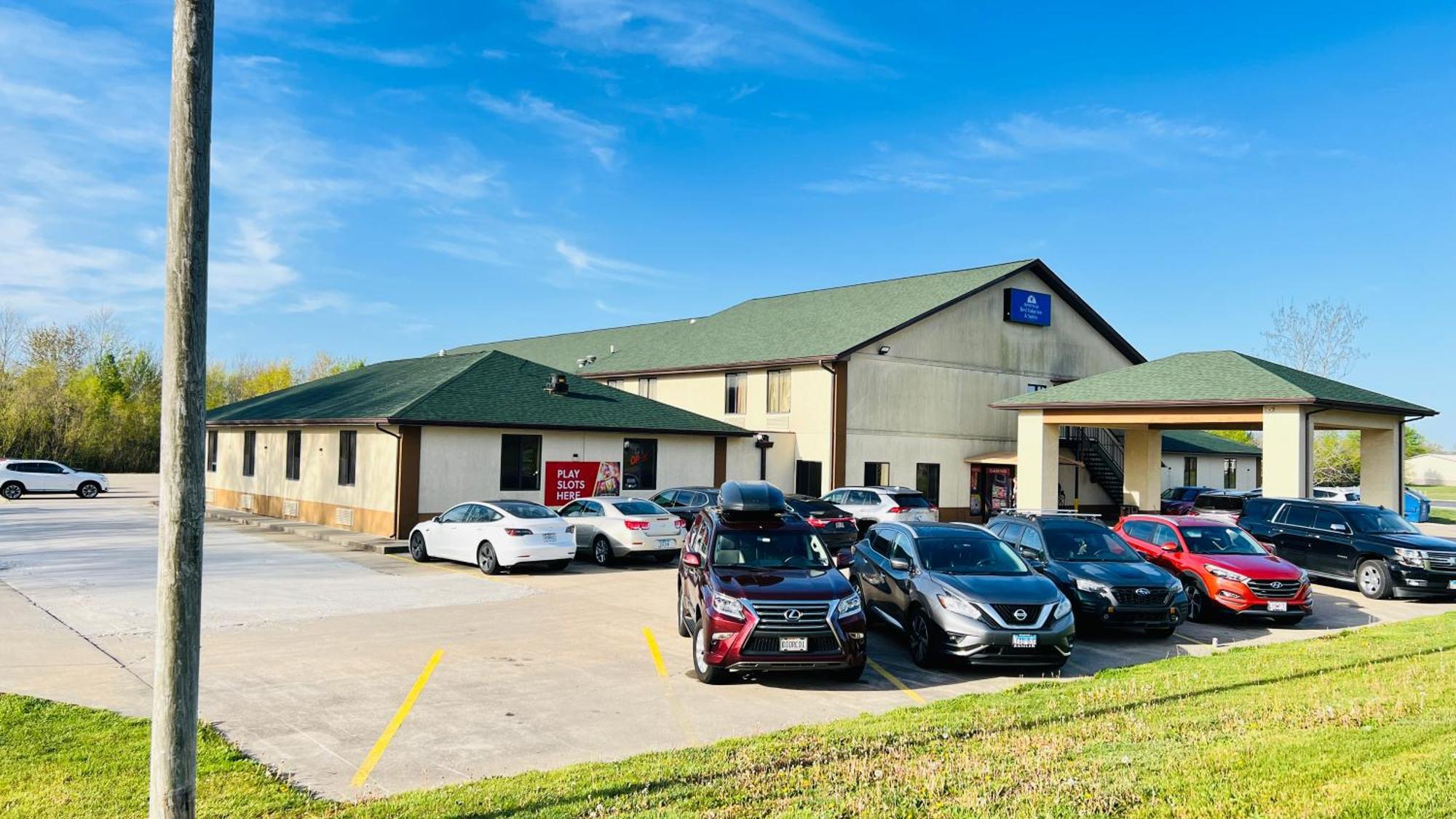 Pinckneyville Inn And Suites Exteriör bild